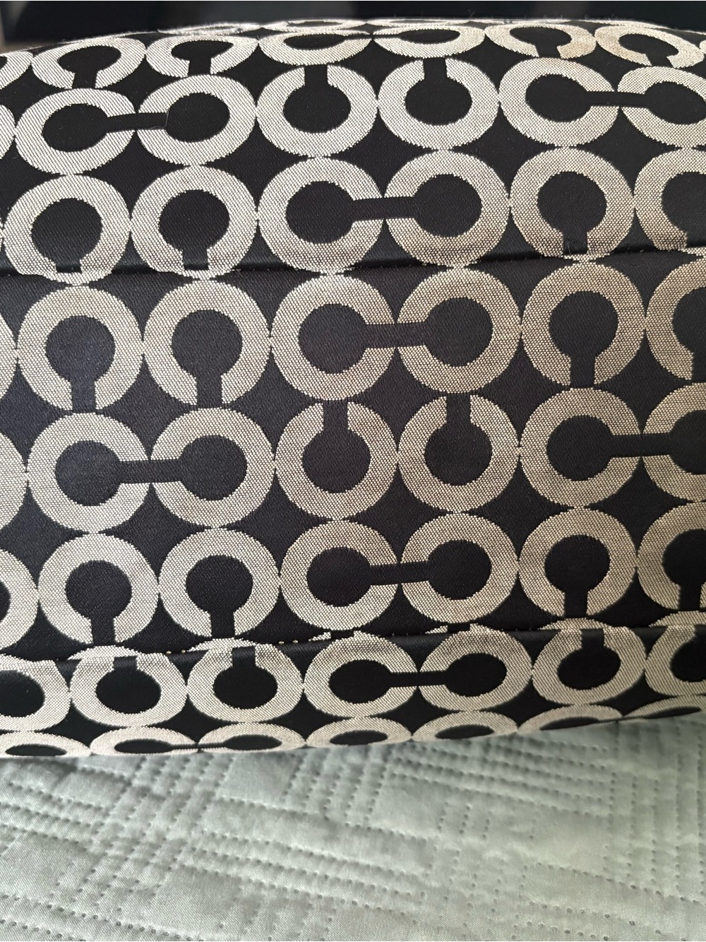 Coach Black and Cream Signature Shoulder Bag - Picture 5 of 8